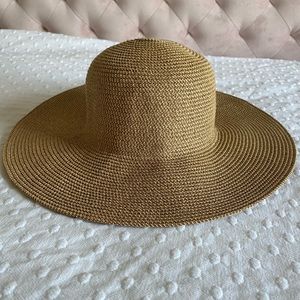 Straw Hat NWOT